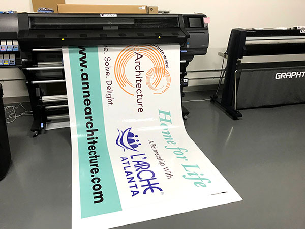 Printing attractive banner by advance machine in Atlanta, GA